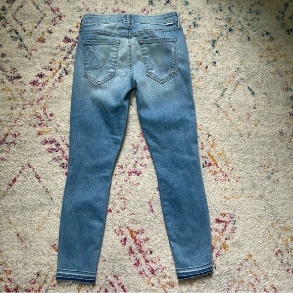 Mother Undone Hem Looker Crop in Cliffhanger sz 26 - Picture 5 of 5